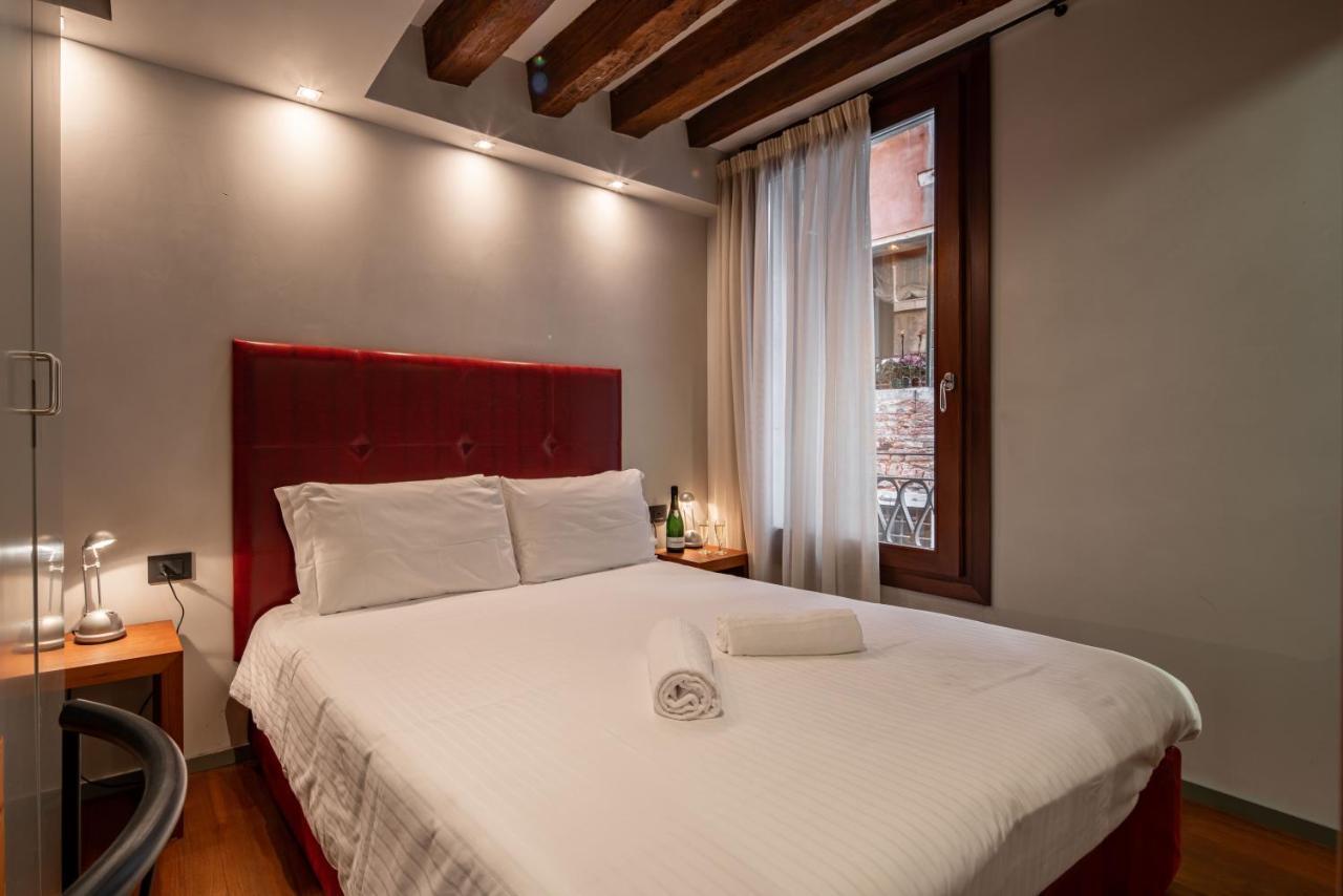 Ve.N.I.Ce Cera San Moise Apartamento Veneza Exterior foto